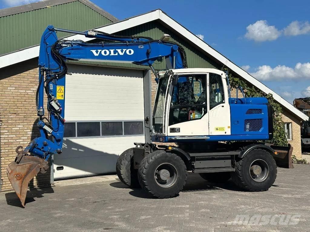 Volvo EW140D حفارات بعجل