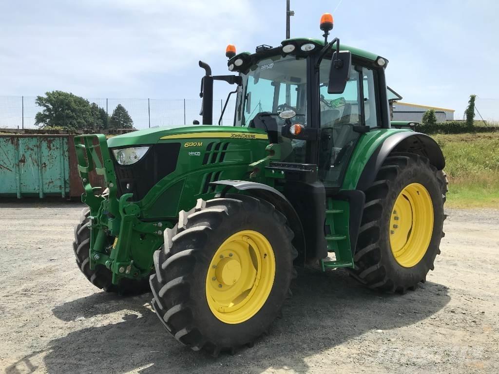 John Deere 6130 M الجرارات