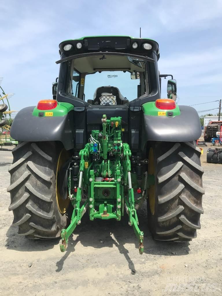 John Deere 6130 M الجرارات