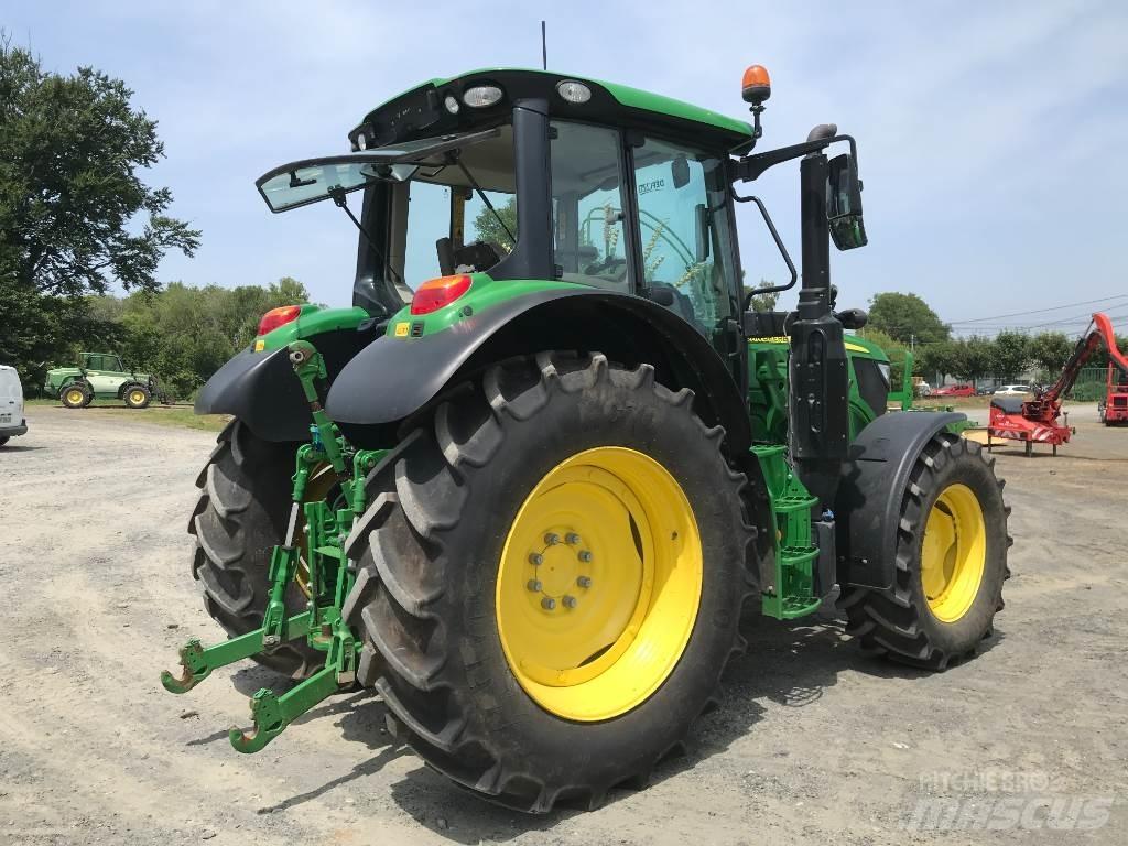 John Deere 6130 M الجرارات