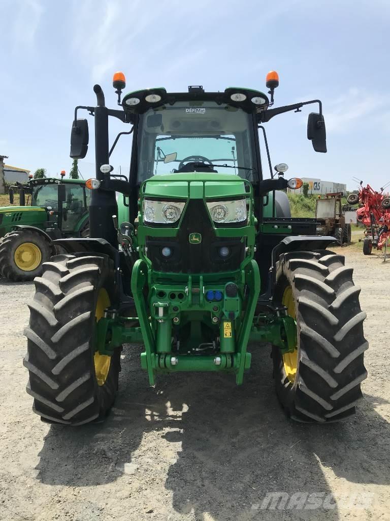 John Deere 6130 M الجرارات