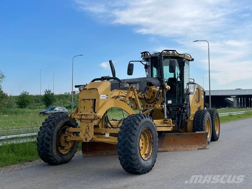 CAT 12M معدات تمهيد الطرق