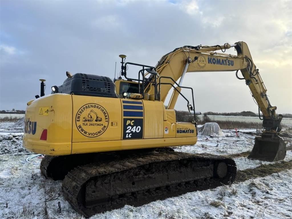 Komatsu PC240LC-11 حفارات زحافة
