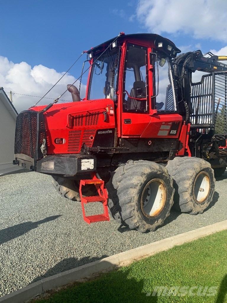 Komatsu 835 شاحنات
