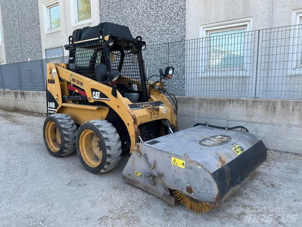 CAT 248 B HF-XPS لوادر انزلاقية التوجيه