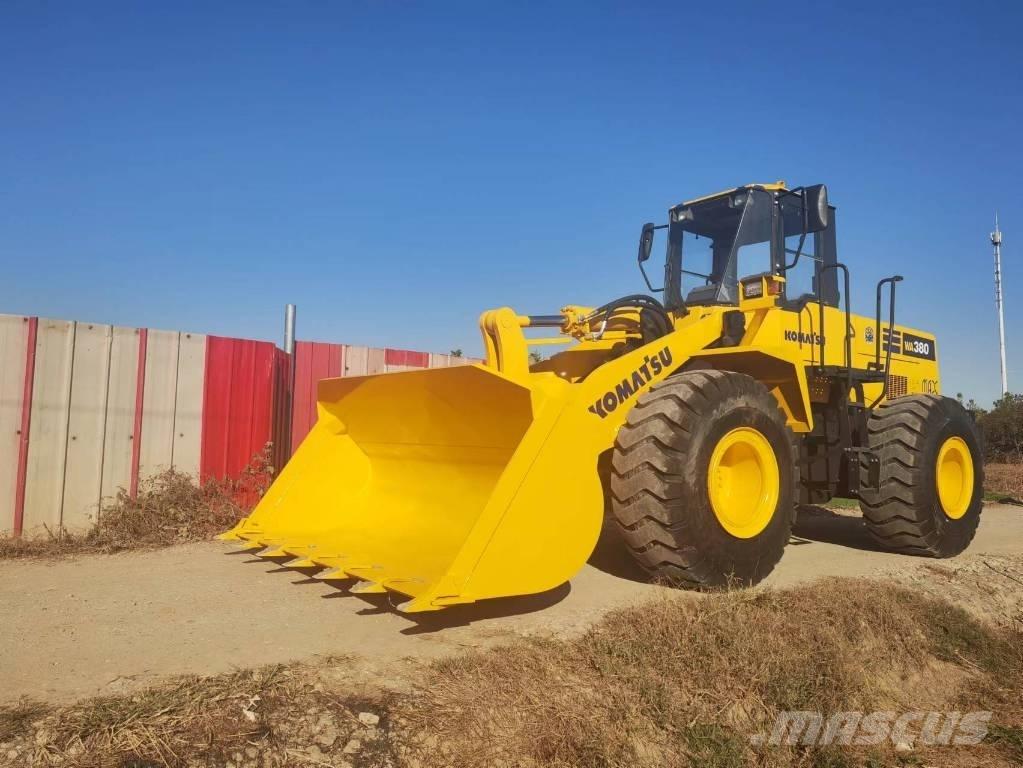 Komatsu WA 380 لوادر بعجل