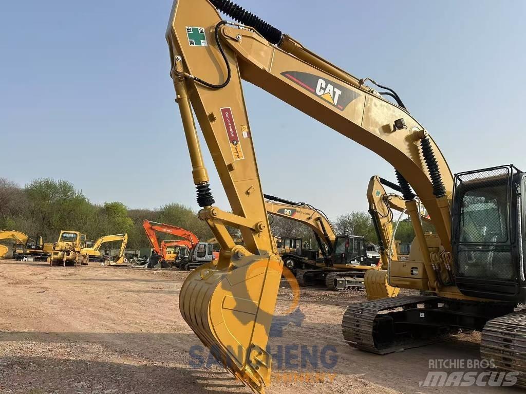 CAT 320 C L حفارات زحافة