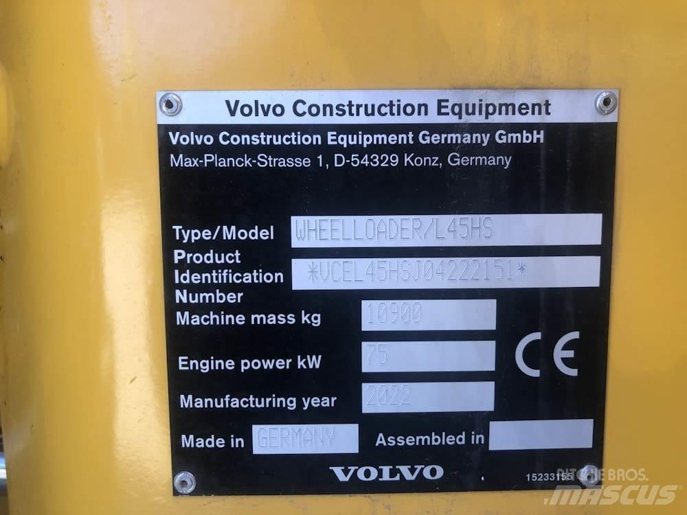 Volvo L45HS لوادر انزلاقية التوجيه