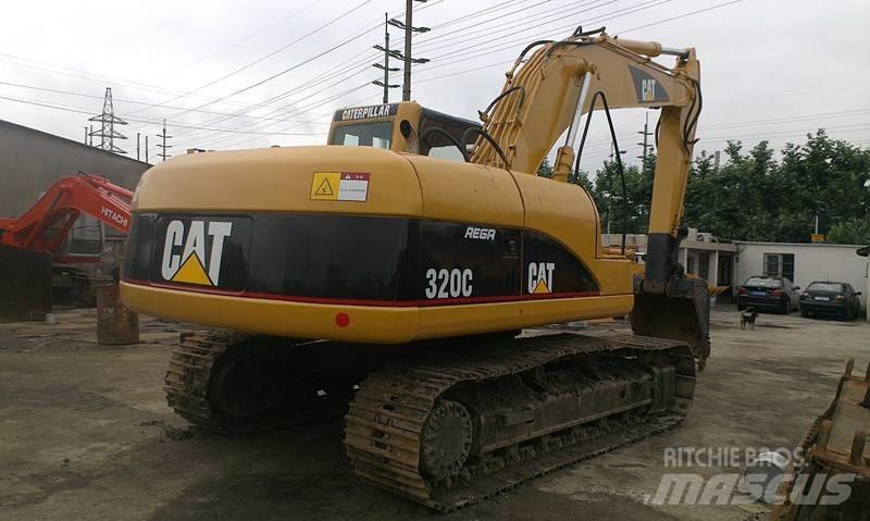 CAT 320 C حفارات زحافة