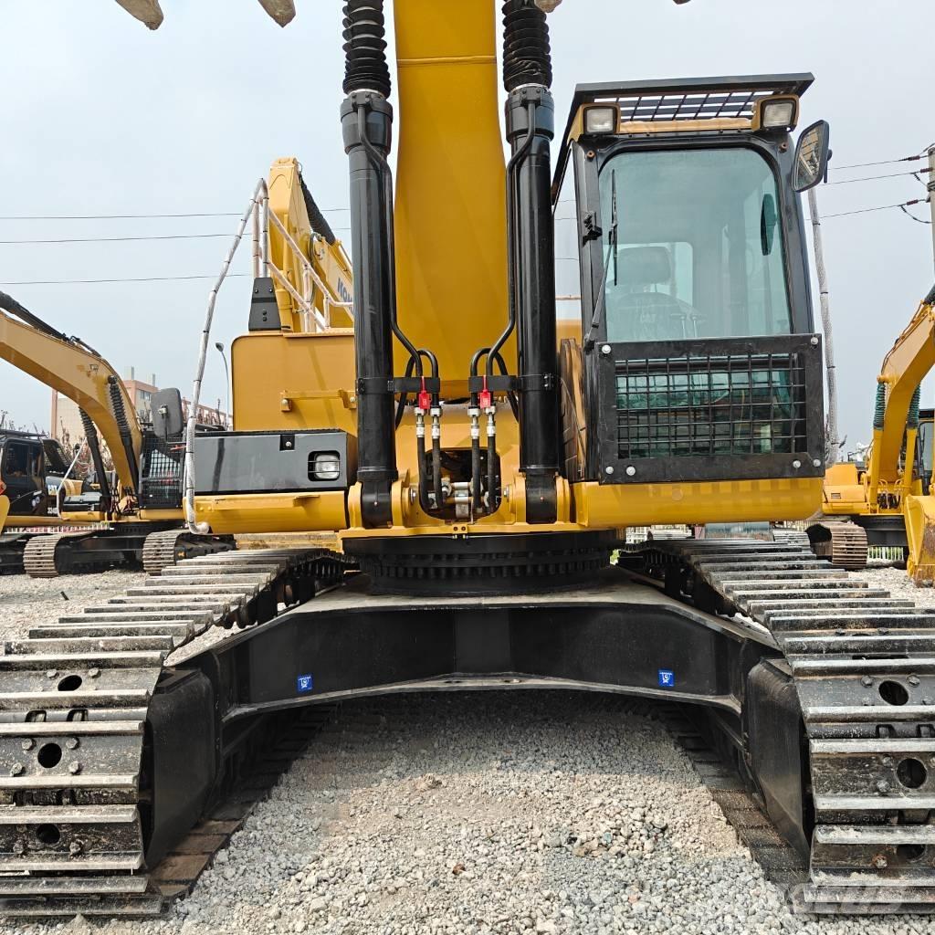 CAT 349 D حفارات زحافة