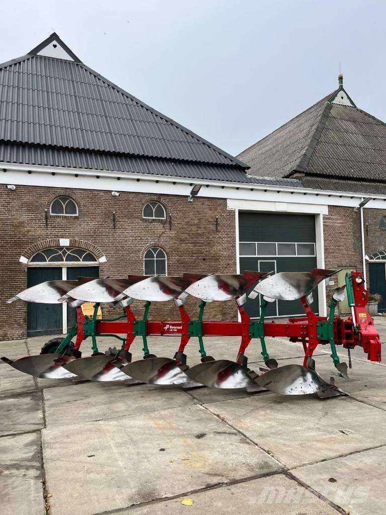 Kverneland LB100-300 محاريث عكسية