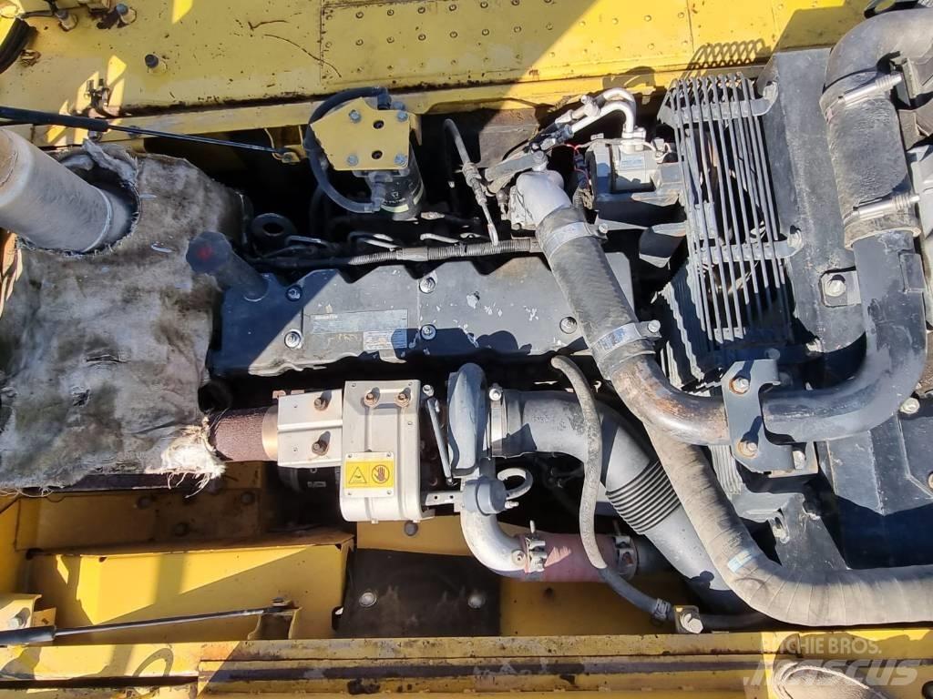 Komatsu PC 290 LC-8 حفارات زحافة
