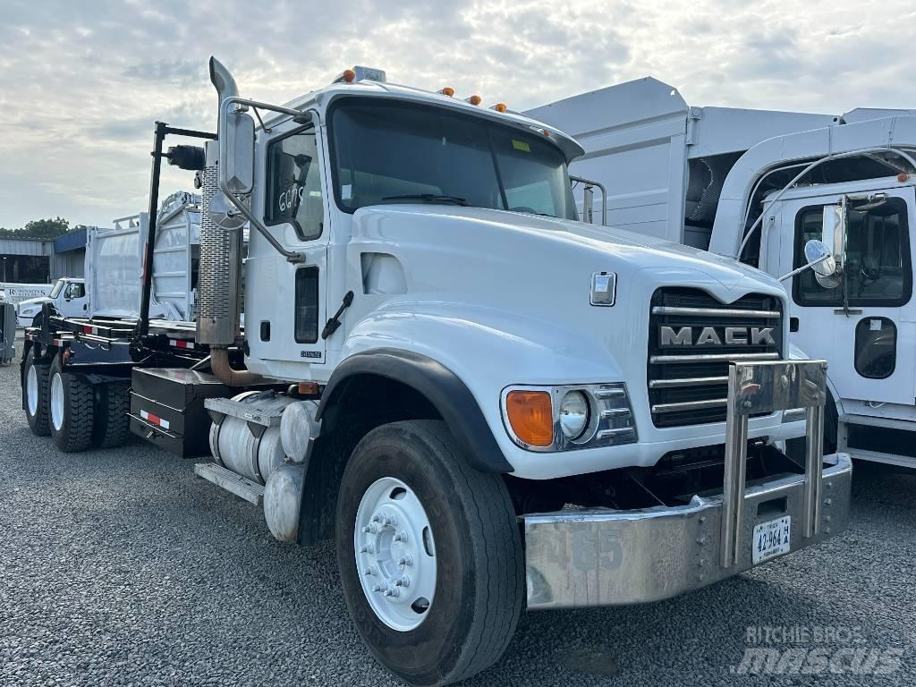 Mack CV 713 شاحنات قابلة للفك