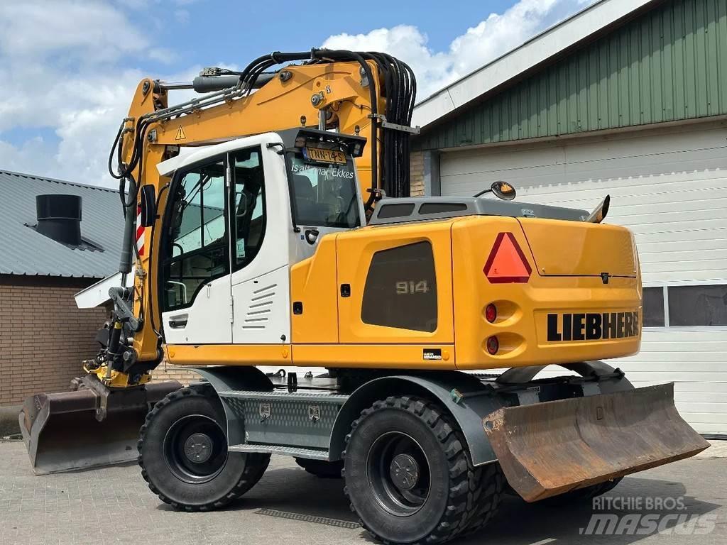 Liebherr A914 حفارات بعجل