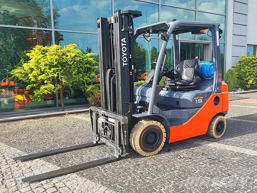 Toyota 02-8FGF15 شاحنات LPG