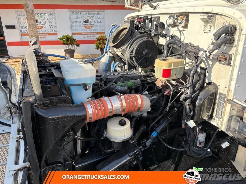 Peterbilt 337 شاحنات مسطحة/مفصلية الجوانب