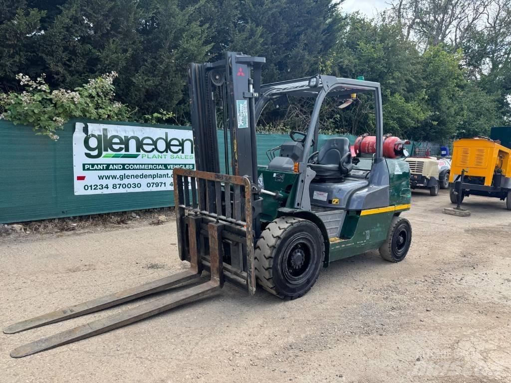 Mitsubishi FG 45 NT شاحنات LPG