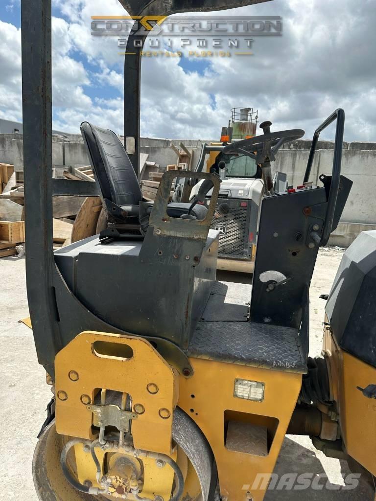 Bomag BW 120 AD-3 مداحل ثنائية الاسطوانة