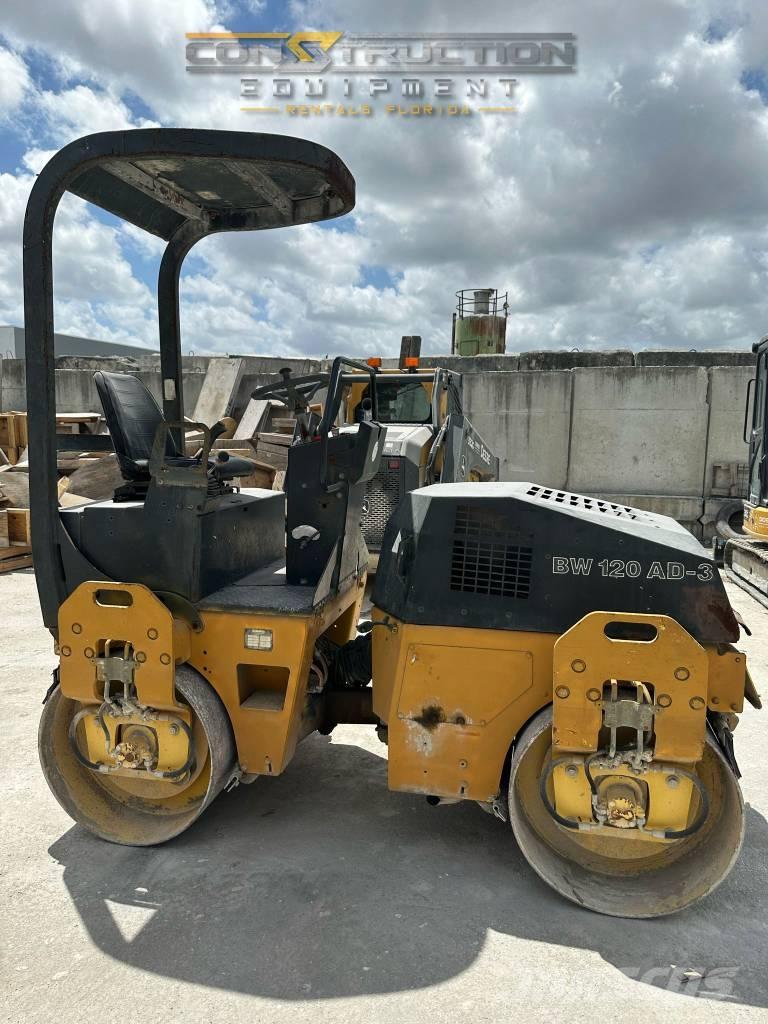 Bomag BW 120 AD-3 مداحل ثنائية الاسطوانة