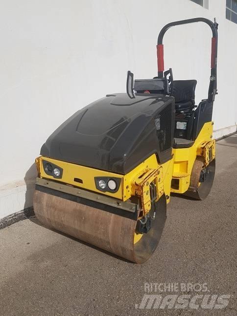 Bomag BW 120 AD-5 مداحل ثنائية الاسطوانة