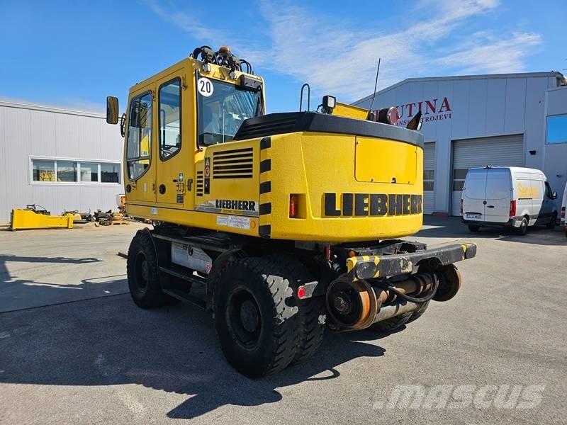 Liebherr A 900 C ZW حفارات بعجل
