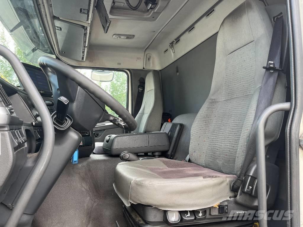 Volvo FM 9 380 شاحنات بدرجة حرارة قابلة للضبط