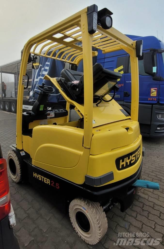 Hyster J2.5XN شاحنات ذات رافعات شوكية تعمل بالكهرباء