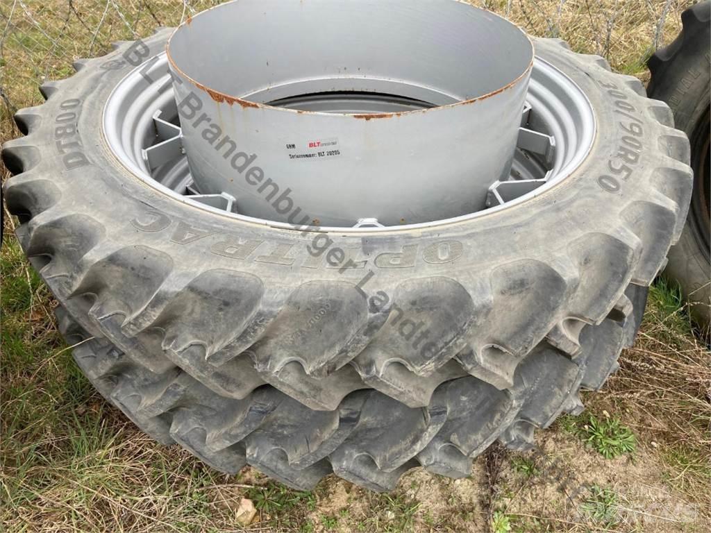 Goodyear 300/90R50 ماكينات زراعية أخرى