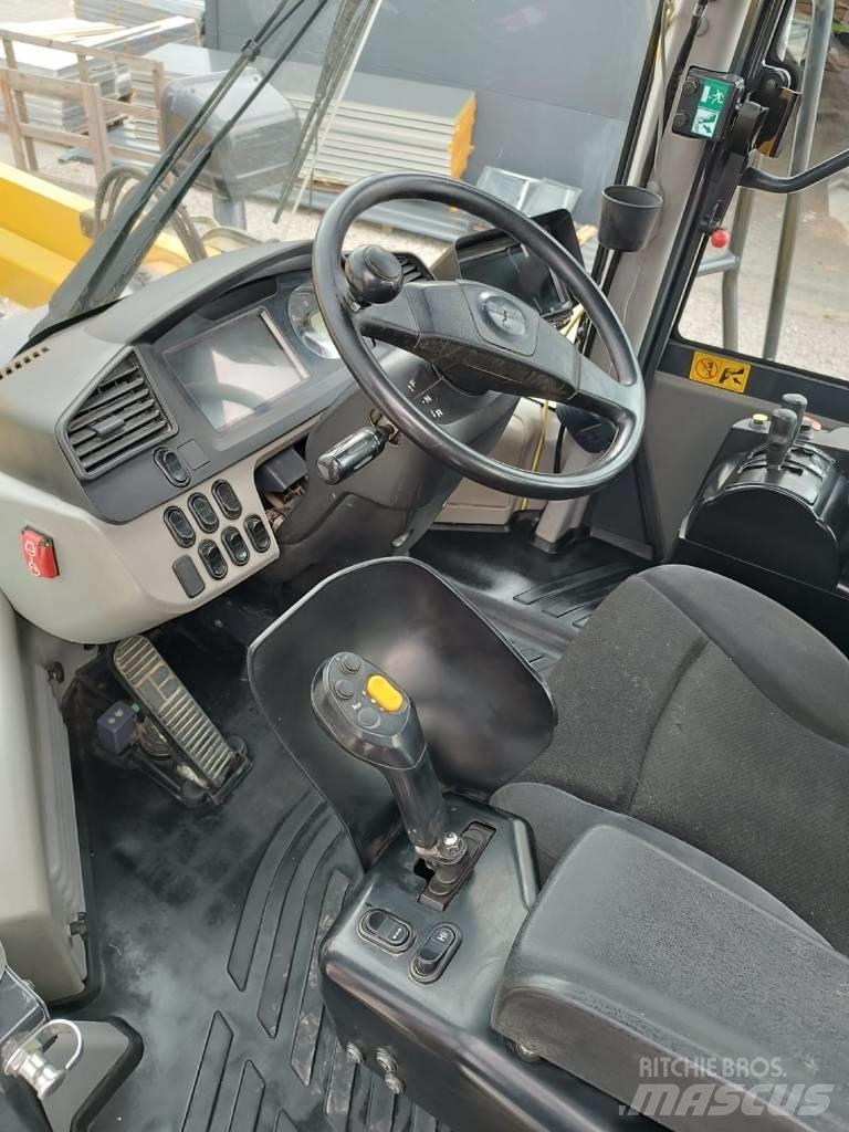 Komatsu WA 500 لوادر بعجل
