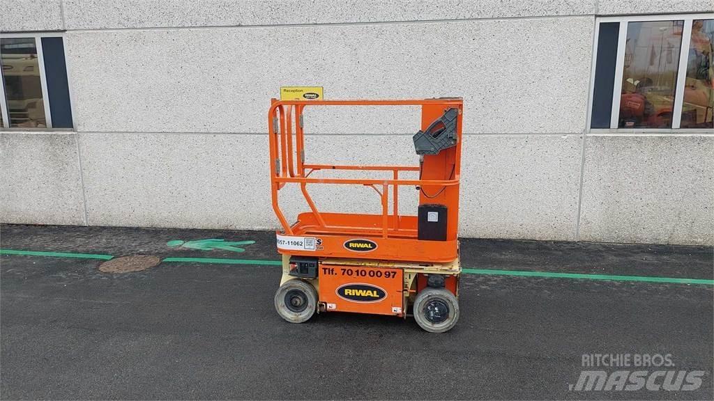 JLG 1230ES رافعات ومنصات أخرى