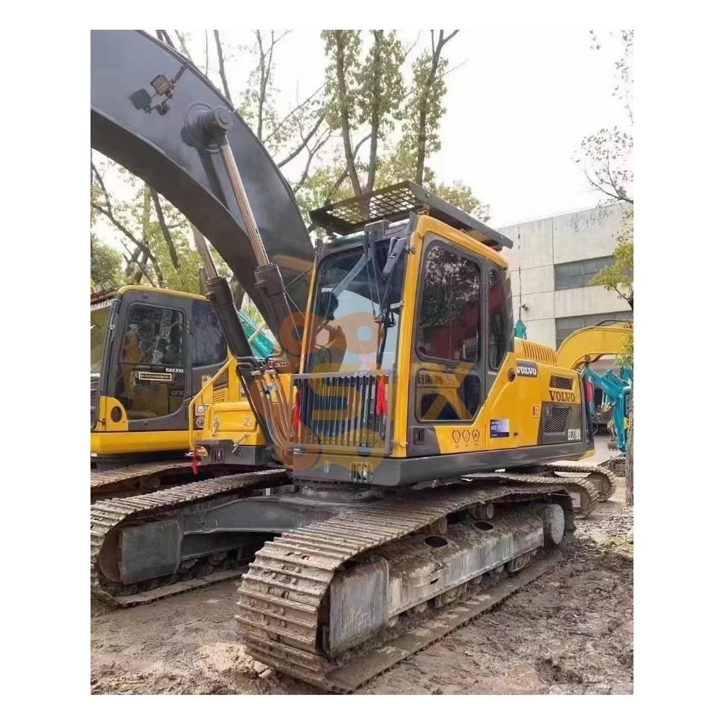 Volvo EC 200 D حفارات زحافة