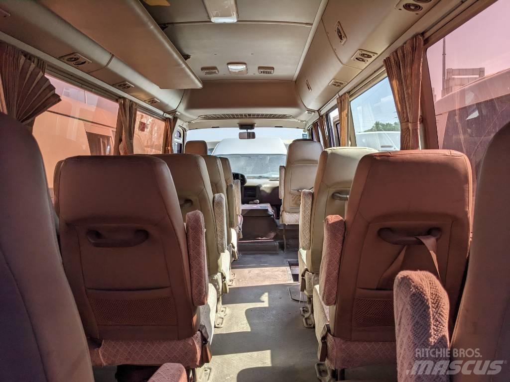 Toyota Coaster Bus حافلة صغيرة