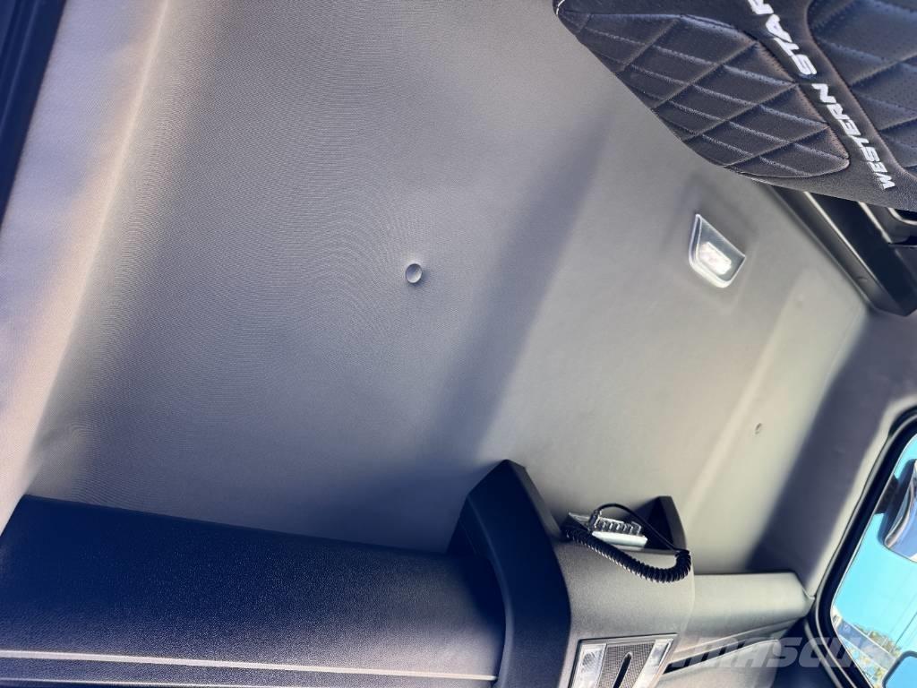 Western Star 49 X شاحنات قلابة