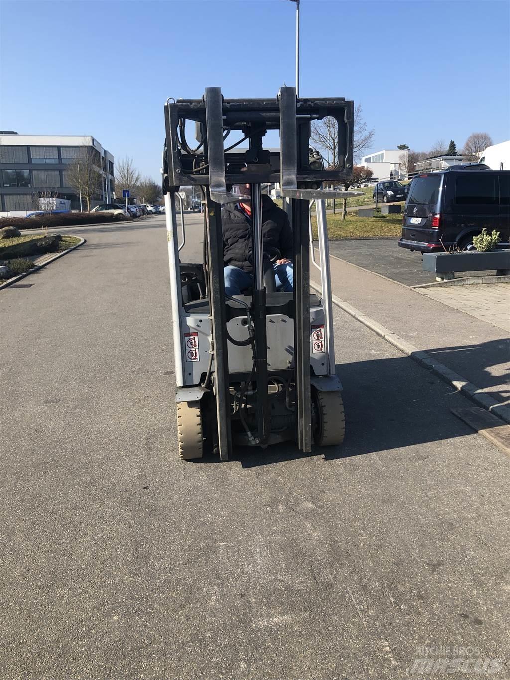 Still RX20-14C شاحنات ذات رافعات شوكية تعمل بالكهرباء