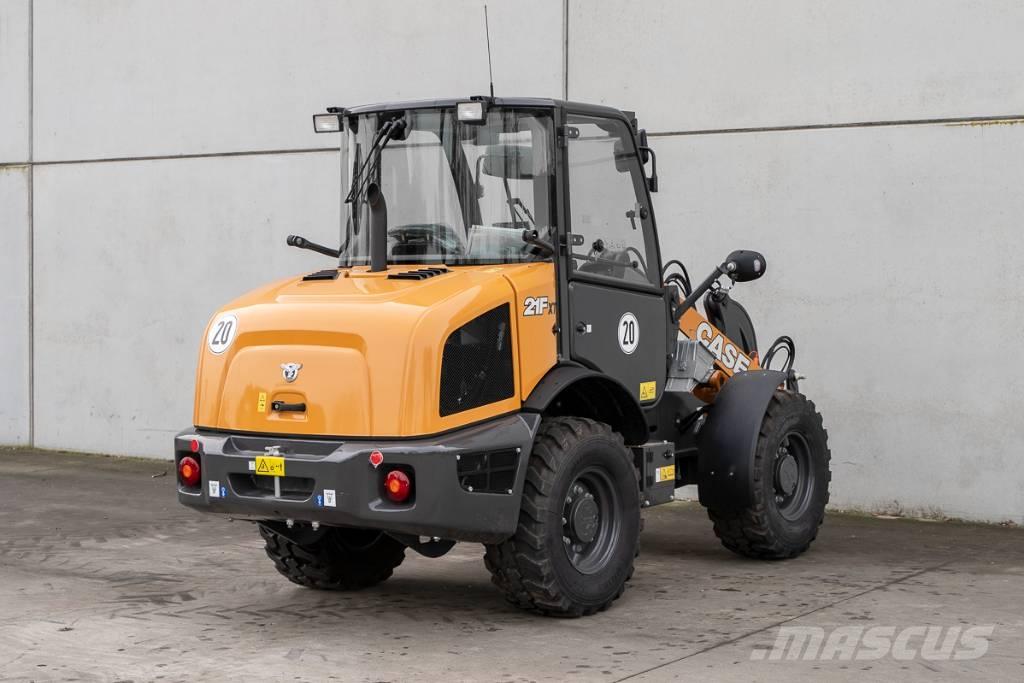 CASE 21 F لوادر بعجل