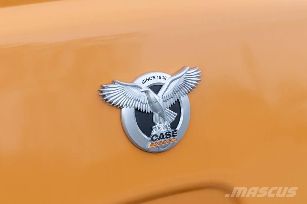 CASE 21 F لوادر بعجل