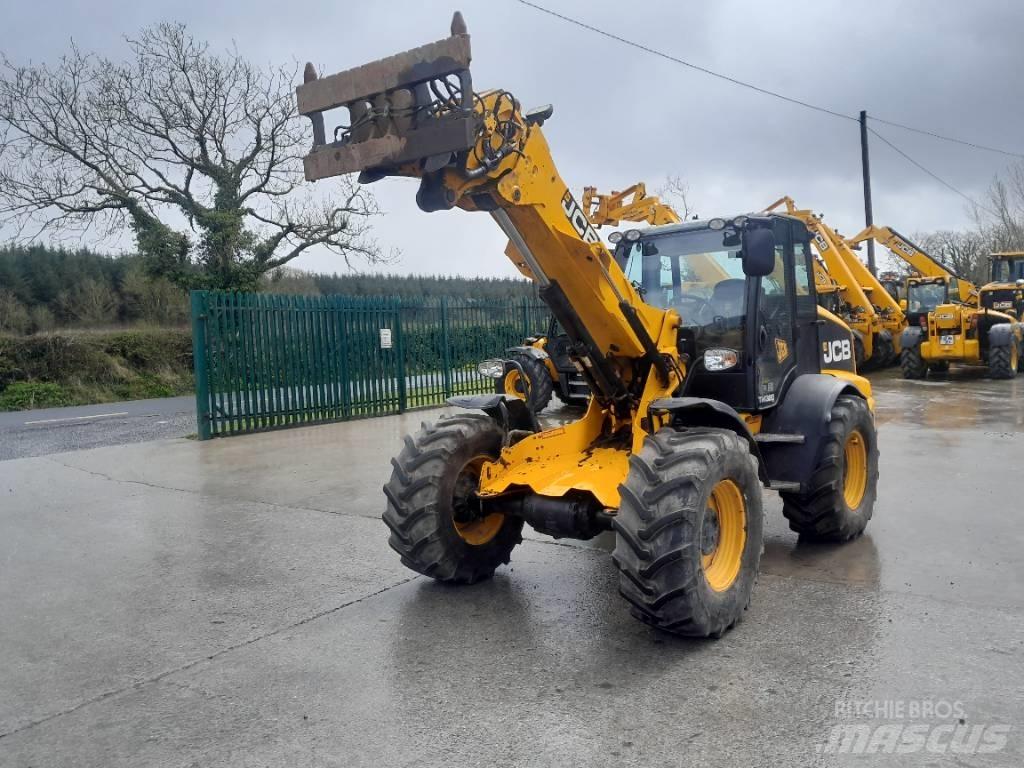 JCB TM 320 معدات مناولة لأغراض الزراعة