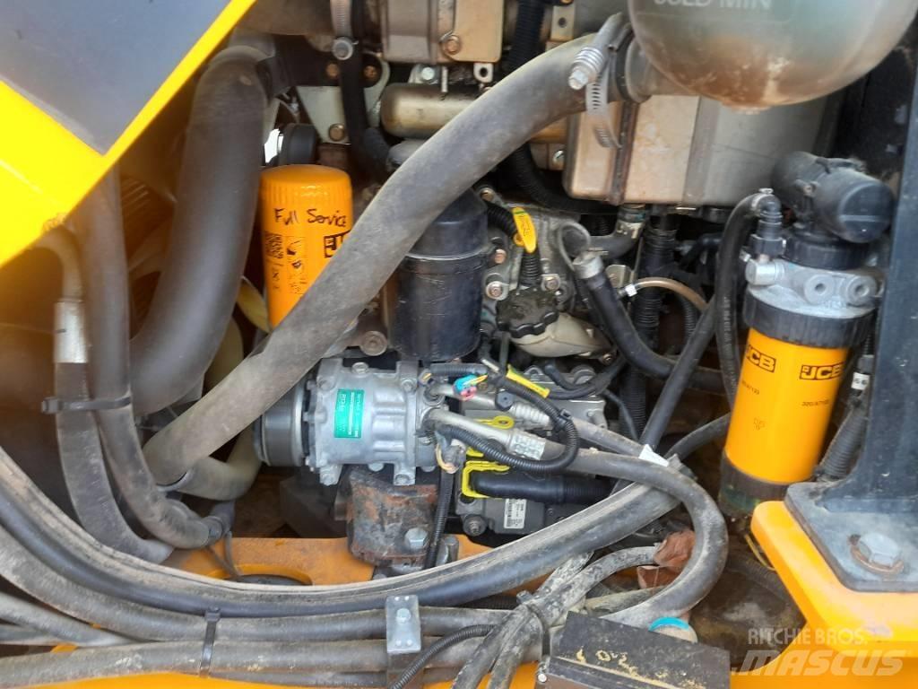 JCB TM 320 معدات مناولة لأغراض الزراعة