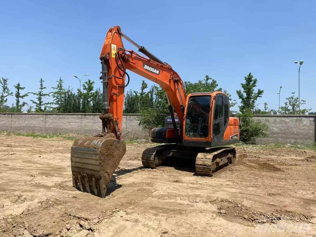Doosan DX 130-9C حفارات زحافة