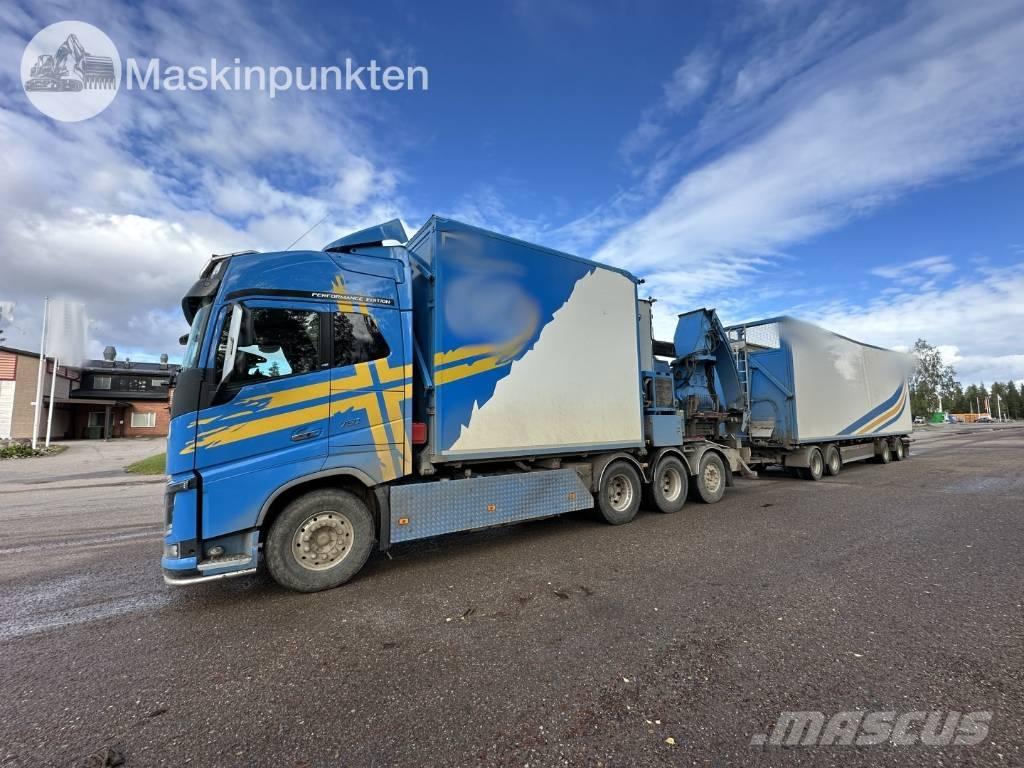 Volvo FH 16 750 شاحنات نقل ألواح الخشب