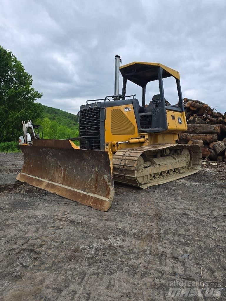 DEERE 450J بلدوزرات مجنزرة