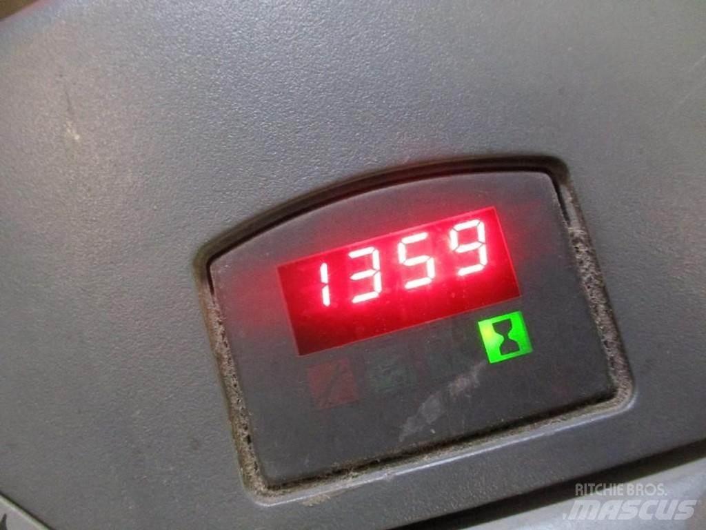 BT LWE 180 معدات الرفع منخفض المستوى