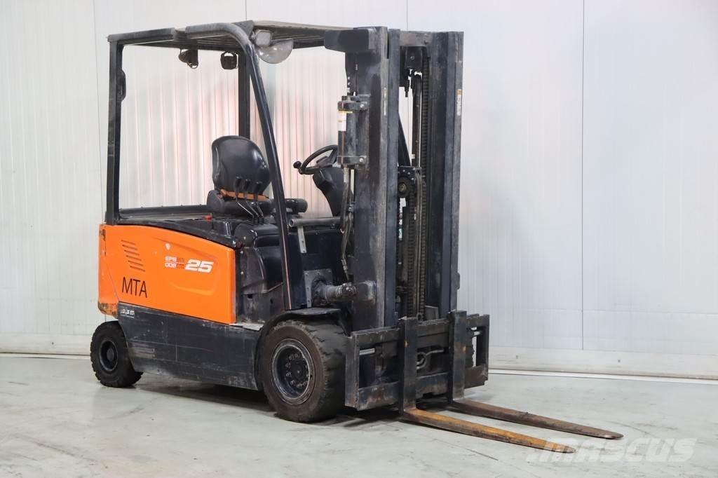 Doosan B25XL-7 شاحنات ذات رافعات شوكية تعمل بالكهرباء