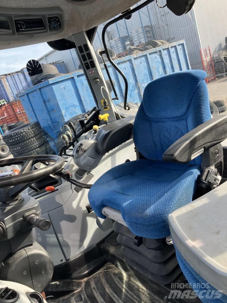 New Holland T 6020 الجرارات