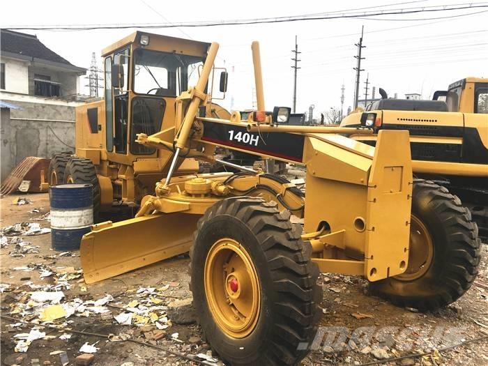 CAT 140 H معدات تمهيد الطرق
