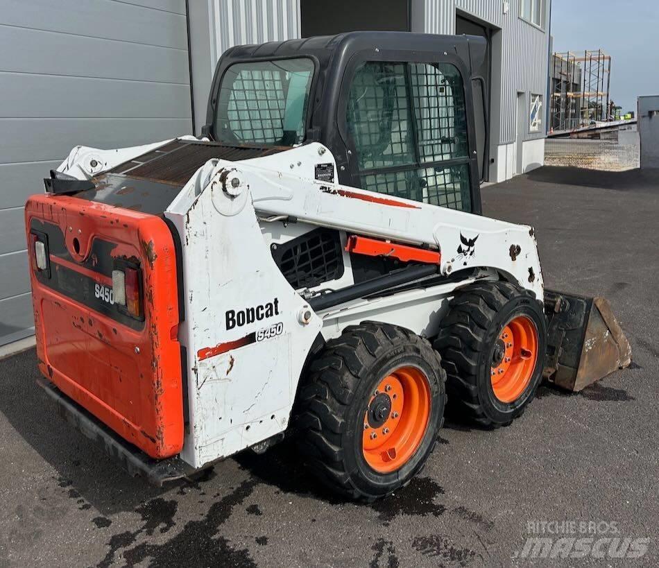 Bobcat S 450 لوادر انزلاقية التوجيه