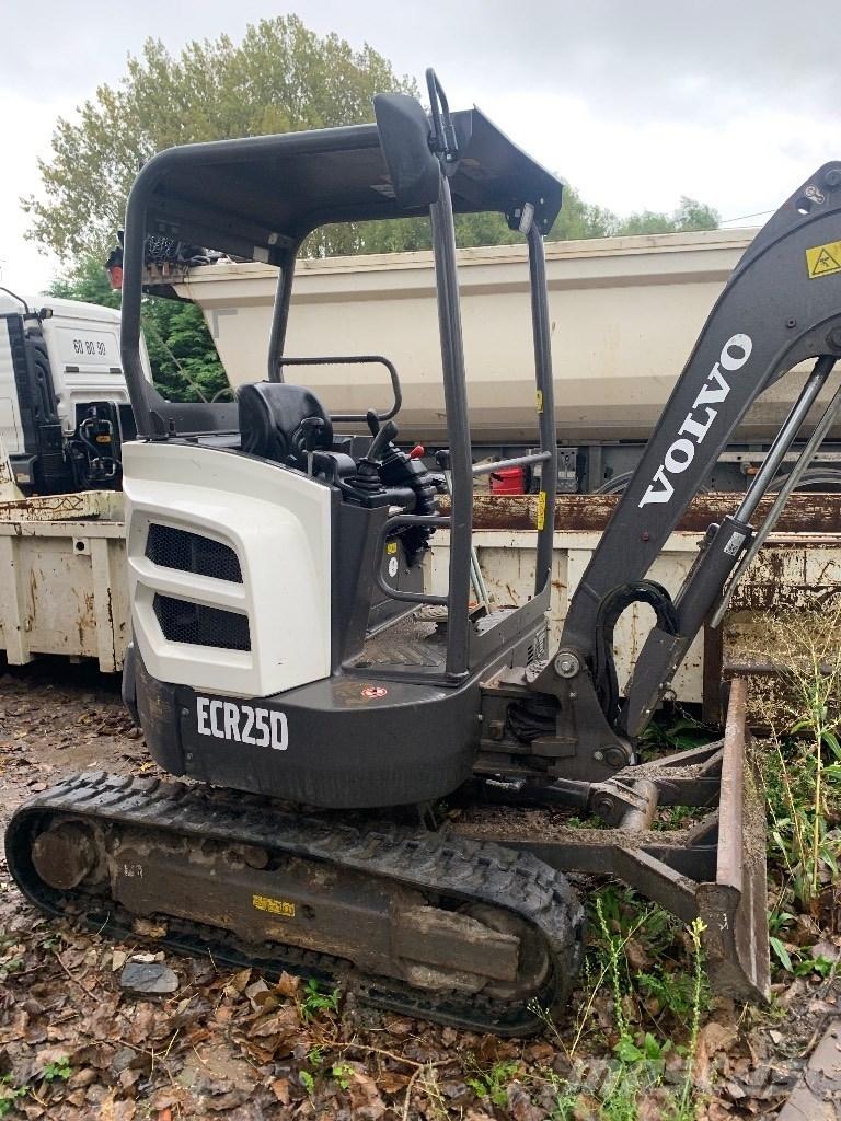 Volvo ECR 25 D حفارات صغيرة أقل من 7 طن (حفارات صغيرة)