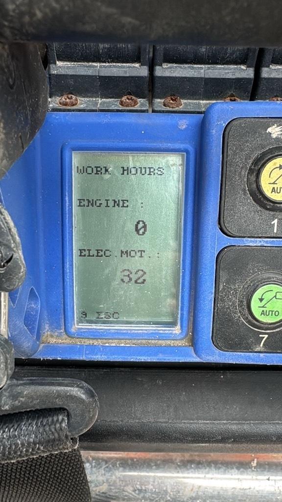 JLG X 20 J Plus رافعات سلة مفصلية