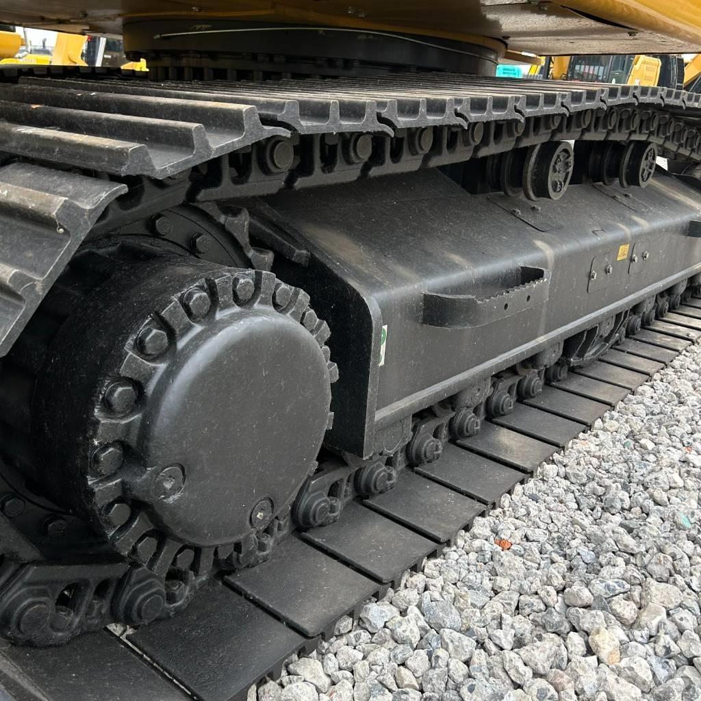 CAT 329D حفارات زحافة