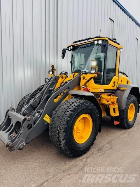 Volvo L 60 H لوادر بعجل